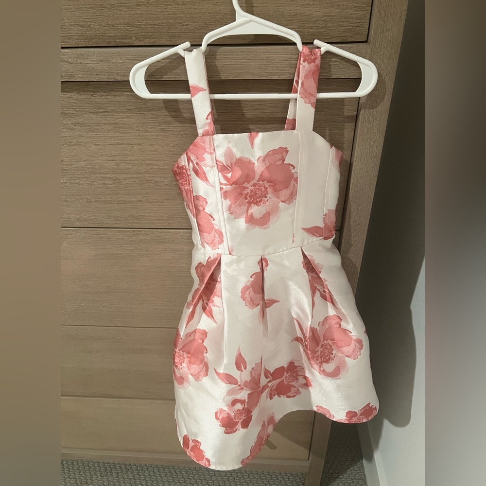 NWOT-toddler floral dress